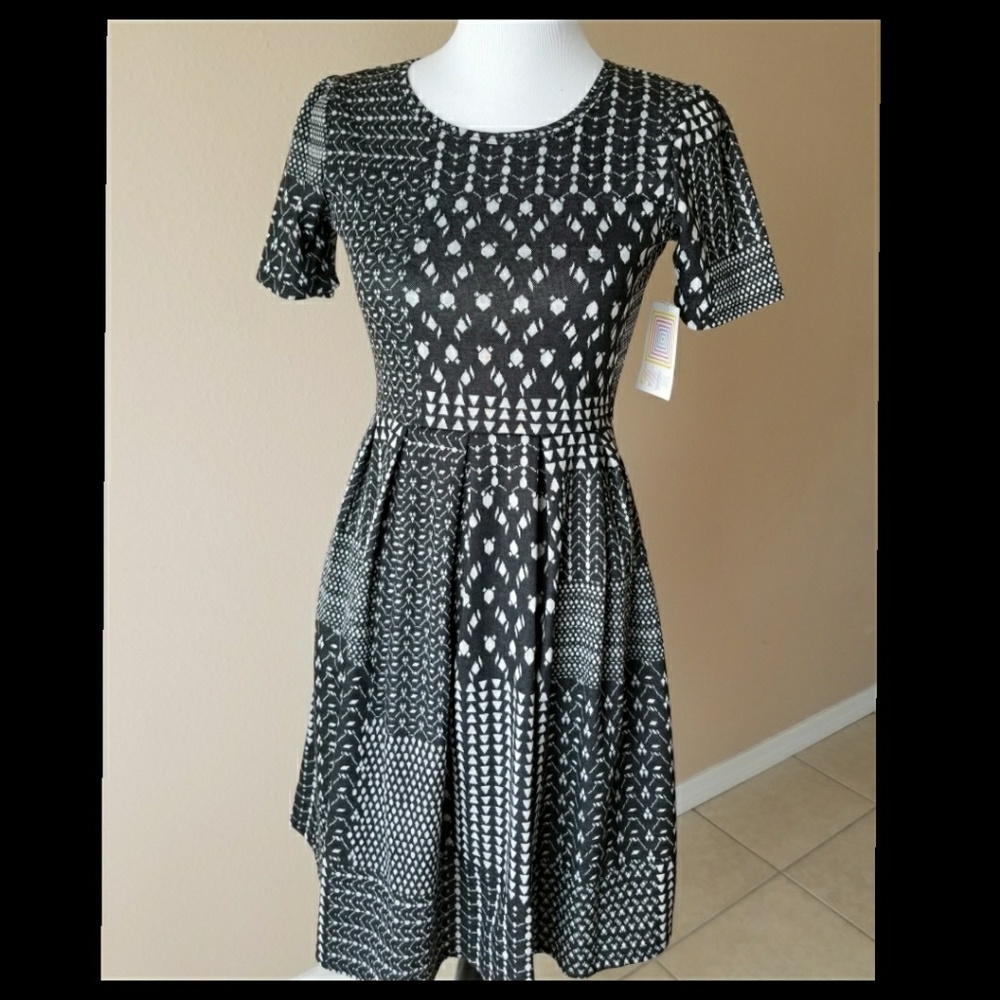 NWT LULAROE AMELIA GRAY DRESS